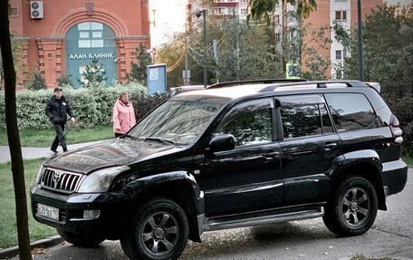 Toyota Land Cruiser Prado 120 рестайлинг, 2008 год, 2 150 000 рублей, 2 фотография