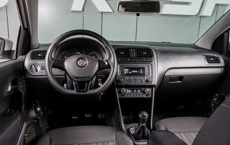 Volkswagen Polo VI (EU Market), 2016 год, 999 000 рублей, 6 фотография