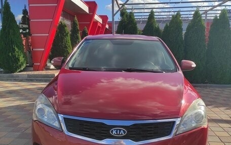 KIA cee'd I рестайлинг, 2010 год, 690 000 рублей, 2 фотография