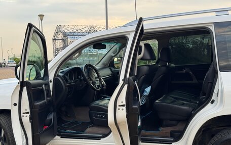 Toyota Land Cruiser 200, 2011 год, 2 490 000 рублей, 5 фотография