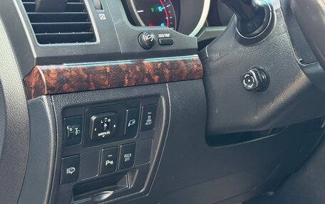 Toyota Land Cruiser 200, 2011 год, 2 490 000 рублей, 9 фотография