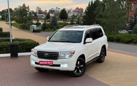 Toyota Land Cruiser 200, 2011 год, 2 490 000 рублей, 1 фотография