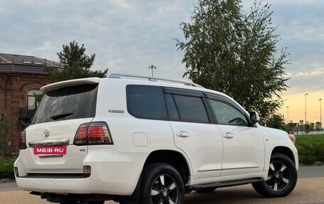 Toyota Land Cruiser 200, 2011 год, 2 490 000 рублей, 3 фотография