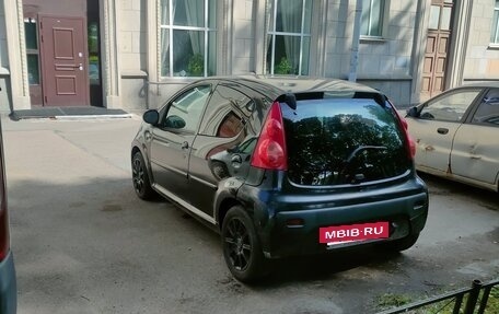 Peugeot 107 I рестайлинг, 2009 год, 280 000 рублей, 3 фотография