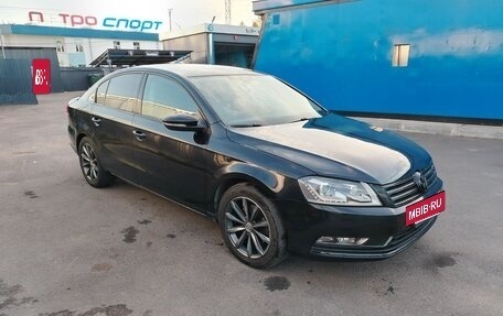 Volkswagen Passat B7, 2011 год, 950 000 рублей, 3 фотография