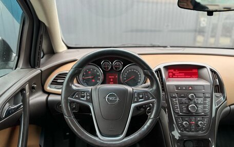 Opel Astra J, 2014 год, 770 000 рублей, 10 фотография