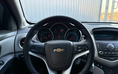 Chevrolet Cruze II, 2010 год, 659 000 рублей, 11 фотография