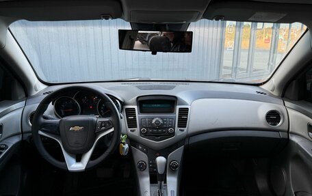 Chevrolet Cruze II, 2010 год, 659 000 рублей, 12 фотография