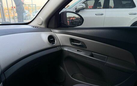 Chevrolet Cruze II, 2010 год, 659 000 рублей, 19 фотография