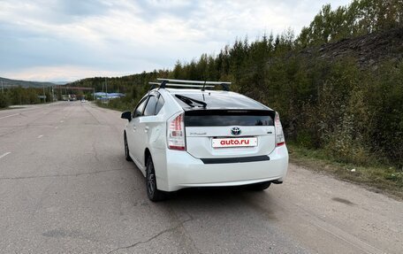 Toyota Prius, 2010 год, 920 000 рублей, 3 фотография