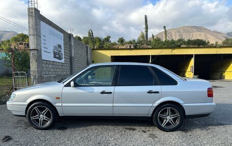 Volkswagen Passat B4, 1994 год, 530 000 рублей, 4 фотография