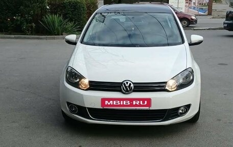 Volkswagen Golf VI, 2011 год, 780 000 рублей, 3 фотография