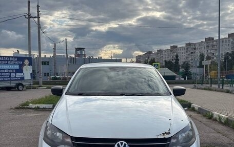 Volkswagen Polo VI (EU Market), 2018 год, 750 000 рублей, 1 фотография