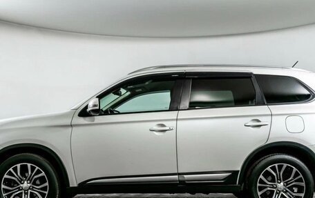 Mitsubishi Outlander III рестайлинг 3, 2016 год, 1 750 000 рублей, 6 фотография