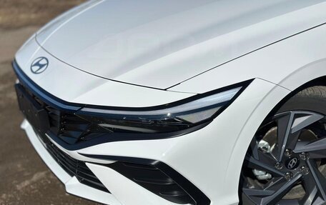 Hyundai Elantra, 2023 год, 1 650 000 рублей, 5 фотография