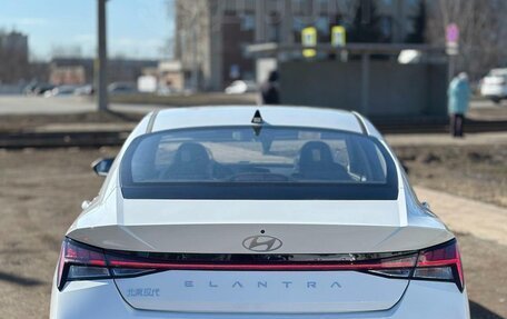 Hyundai Elantra, 2023 год, 1 650 000 рублей, 4 фотография