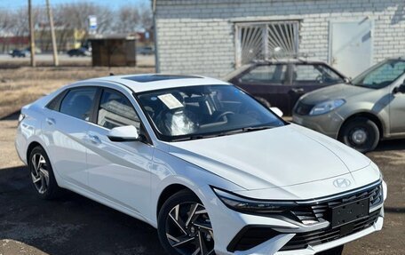 Hyundai Elantra, 2023 год, 1 650 000 рублей, 6 фотография