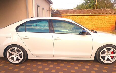 Volkswagen Jetta VI, 2013 год, 1 330 000 рублей, 3 фотография