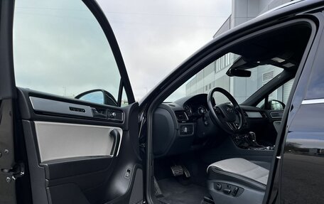 Volkswagen Touareg III, 2017 год, 3 790 000 рублей, 14 фотография