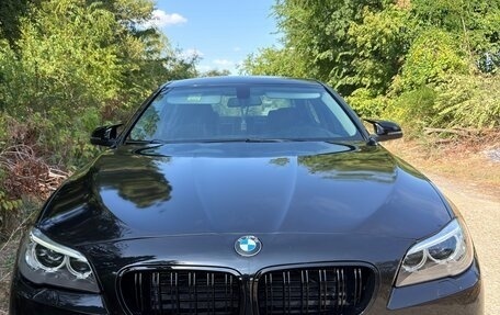 BMW 5 серия, 2015 год, 2 440 000 рублей, 2 фотография