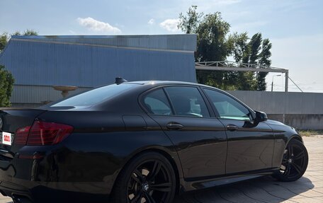 BMW 5 серия, 2015 год, 2 440 000 рублей, 14 фотография