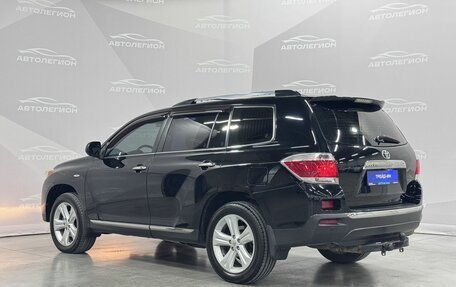 Toyota Highlander III, 2011 год, 1 980 000 рублей, 3 фотография