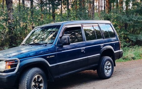 Mitsubishi Pajero III рестайлинг, 1993 год, 600 000 рублей, 3 фотография