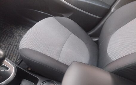 Hyundai Solaris II рестайлинг, 2013 год, 820 000 рублей, 10 фотография