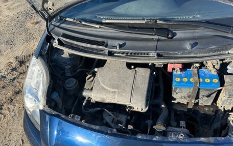 Toyota Yaris III рестайлинг, 2010 год, 420 000 рублей, 11 фотография