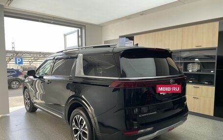 KIA Carnival, 2021 год, 3 400 000 рублей, 6 фотография