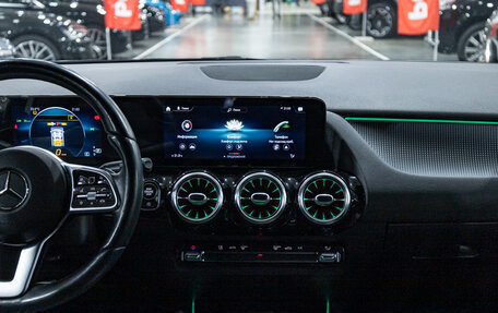 Mercedes-Benz GLA, 2020 год, 3 150 000 рублей, 15 фотография