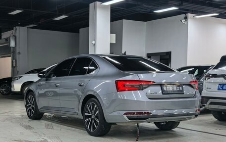 Skoda Superb III рестайлинг, 2023 год, 1 540 000 рублей, 6 фотография