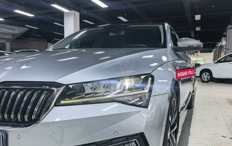 Skoda Superb III рестайлинг, 2023 год, 1 540 000 рублей, 4 фотография