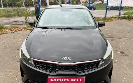 KIA Rio IV, 2021 год, 1 750 000 рублей, 1 фотография