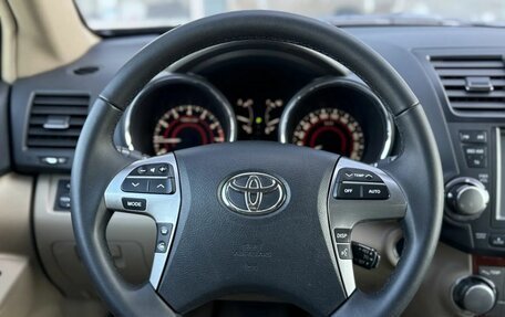 Toyota Highlander III, 2011 год, 1 950 000 рублей, 15 фотография