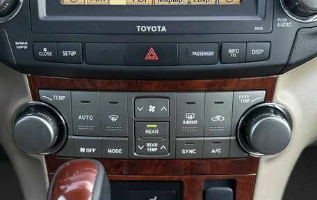 Toyota Highlander III, 2011 год, 1 950 000 рублей, 19 фотография