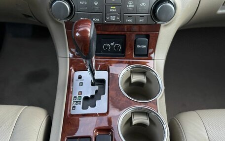 Toyota Highlander III, 2011 год, 1 950 000 рублей, 16 фотография
