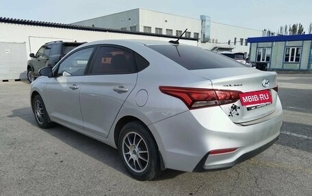 Hyundai Solaris II рестайлинг, 2017 год, 1 095 000 рублей, 2 фотография