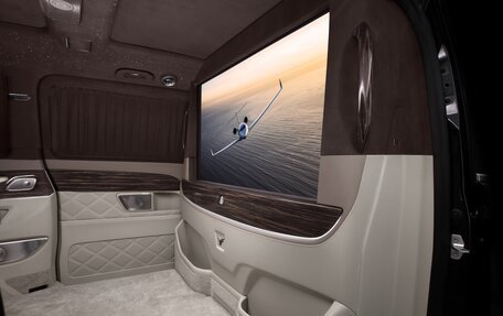 Mercedes-Benz V-Класс, 2025 год, 32 800 000 рублей, 3 фотография