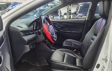 Toyota Yaris XP150 рестайлинг, 2022 год, 1 285 000 рублей, 5 фотография