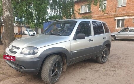 Chevrolet Niva I рестайлинг, 2011 год, 350 000 рублей, 4 фотография