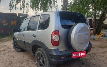 Chevrolet Niva I рестайлинг, 2011 год, 350 000 рублей, 2 фотография