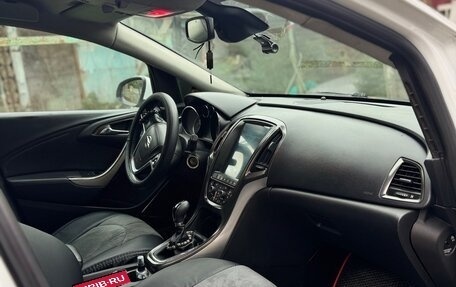 Opel Astra J, 2010 год, 400 000 рублей, 6 фотография