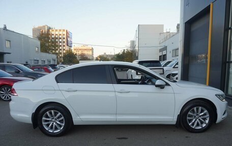 Volkswagen Passat B8 рестайлинг, 2016 год, 1 950 000 рублей, 4 фотография