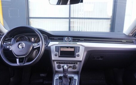 Volkswagen Passat B8 рестайлинг, 2016 год, 1 950 000 рублей, 12 фотография