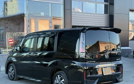 Honda Stepwgn IV, 2016 год, 1 750 000 рублей, 7 фотография