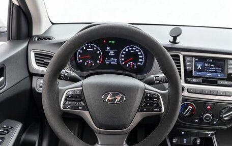 Hyundai Solaris II рестайлинг, 2021 год, 1 399 999 рублей, 16 фотография