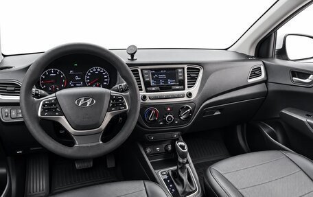 Hyundai Solaris II рестайлинг, 2021 год, 1 399 999 рублей, 18 фотография