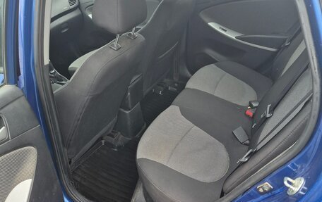 Hyundai Solaris II рестайлинг, 2011 год, 610 000 рублей, 7 фотография