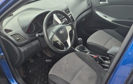 Hyundai Solaris II рестайлинг, 2011 год, 610 000 рублей, 8 фотография